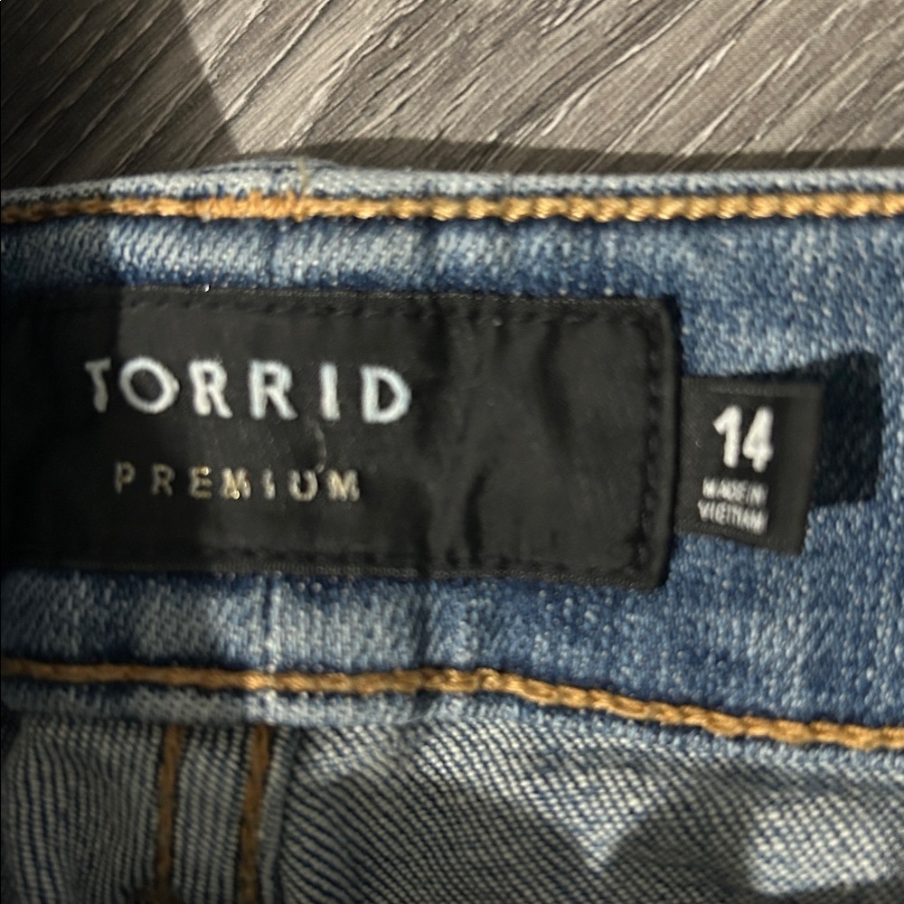 Torrid Premium Blue Denim Jeans‎ - Picture 6 of 6